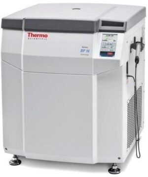 Under-Counter Refrigerator / Freezer